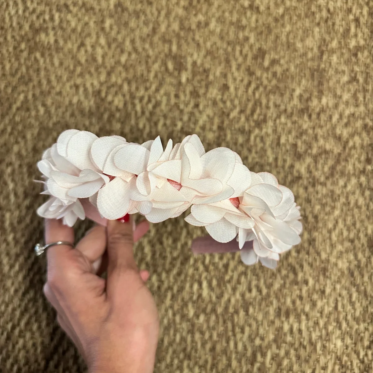 Cerchietto con Fiori in Tessuto – Raffinatezza per ogni occasione speciale - immagine 4